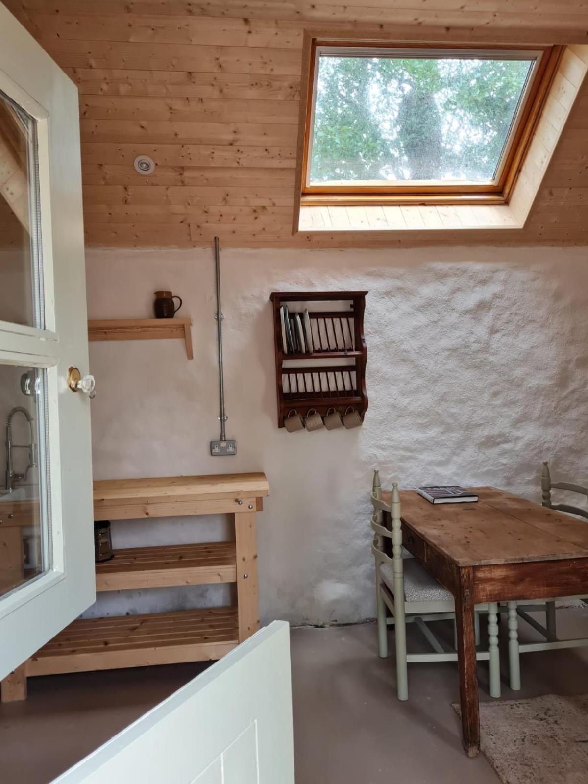 Villa Cosy Couples Retreat At The Coop With Hot Tub à Kilkeel Extérieur photo